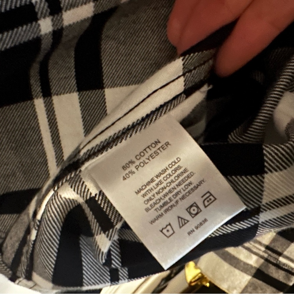 Blackcraft Love Me Like My Demons Do -
Flannel - Picture 6 of 8